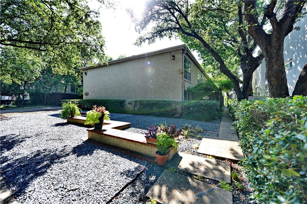 4431 Travis Street 104, Dallas, TX 75205
