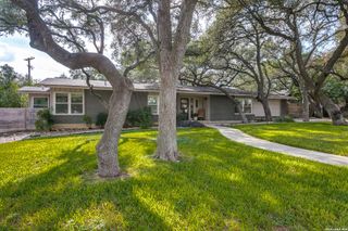 8811 Pineridge Rd, San Antonio, TX 78217