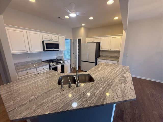 1460 Vinery Avenue, Cumming, GA 30041