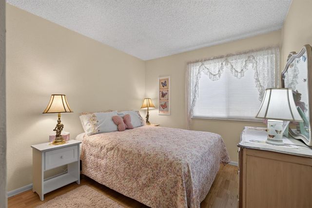 6528 Mossview Way, Citrus Heights, CA 95621