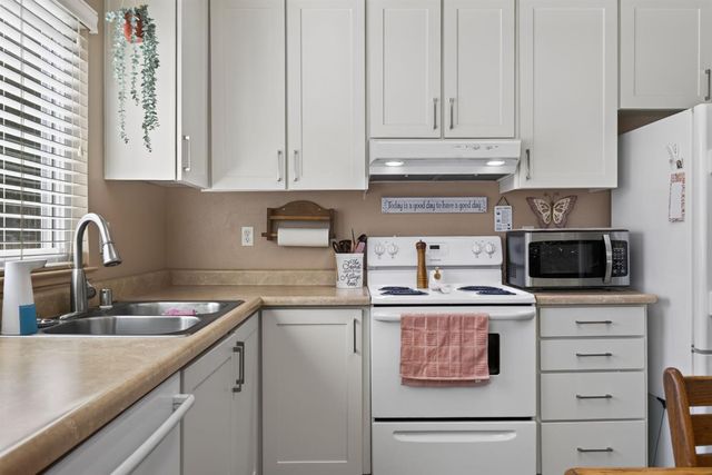 6528 Mossview Way, Citrus Heights, CA 95621