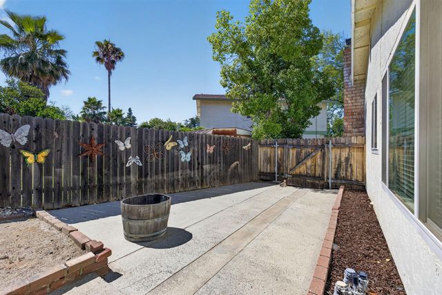 6528 Mossview Way, Citrus Heights, CA 95621