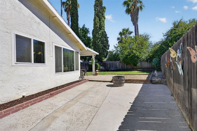 6528 Mossview Way, Citrus Heights, CA 95621