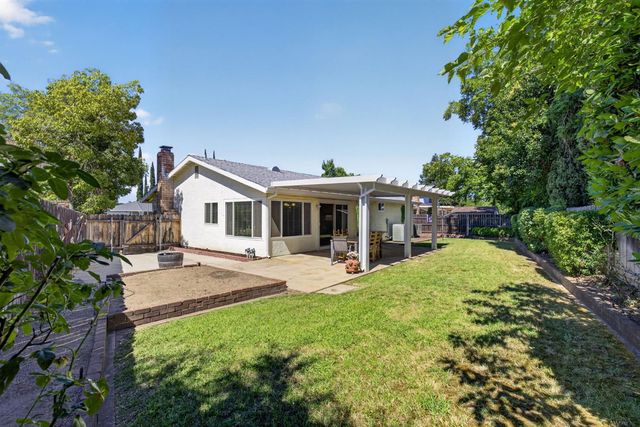 6528 Mossview Way, Citrus Heights, CA 95621