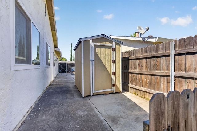 6528 Mossview Way, Citrus Heights, CA 95621
