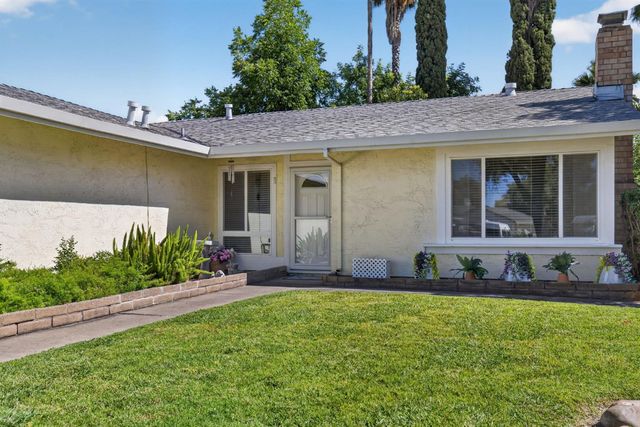 6528 Mossview Way, Citrus Heights, CA 95621