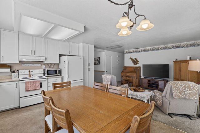 6528 Mossview Way, Citrus Heights, CA 95621