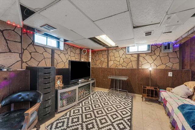 23728 Normandy Avenue, Eastpointe, MI 48021