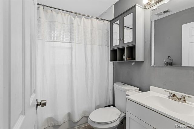 12848 Vernon Avenue, Warren, MI 48089