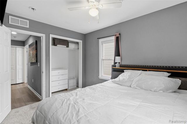 12848 Vernon Avenue, Warren, MI 48089