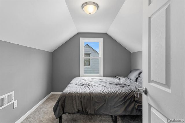 12848 Vernon Avenue, Warren, MI 48089