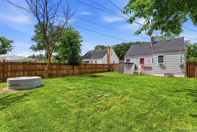 12848 Vernon Avenue, Warren, MI 48089