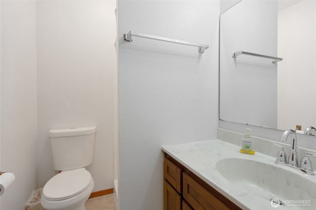 2925 87th Ave Ct E, Edgewood, WA 98371