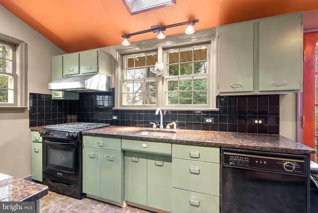 4807 GUILFORD RD, College Park, MD 20740