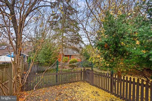 4807 GUILFORD RD, College Park, MD 20740