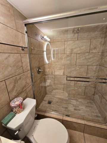 12 Prescott 12, Deerfield Beach, FL 33442