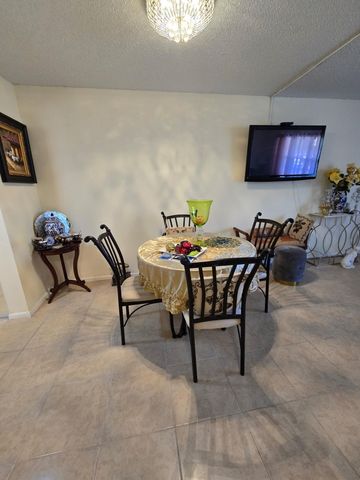 12 Prescott 12, Deerfield Beach, FL 33442