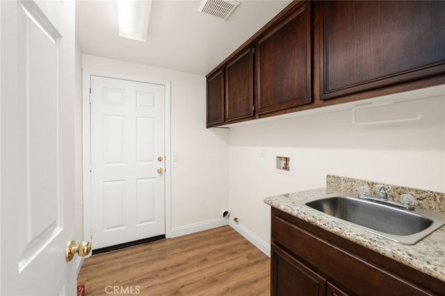 1067 Gold Finch, Beaumont, CA 92223