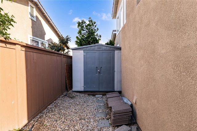 1067 Gold Finch, Beaumont, CA 92223