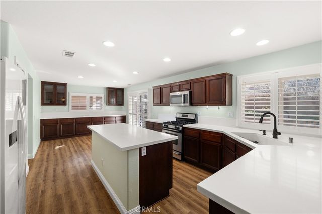 1067 Gold Finch, Beaumont, CA 92223