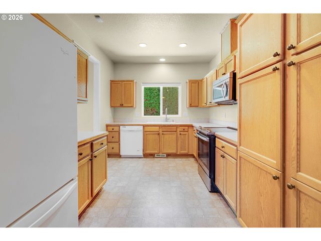 2365 N GRAY St, Cornelius, OR 97113