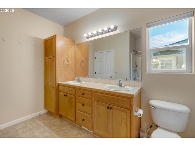 2365 N GRAY St, Cornelius, OR 97113