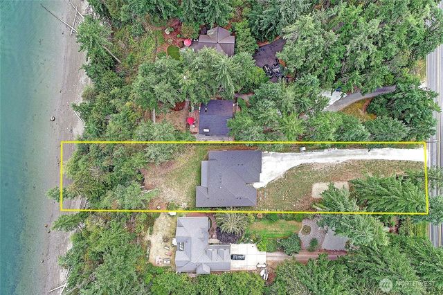 1681 S East Camano Drive, Camano Island, WA 98282