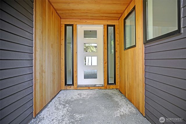 1681 S East Camano Drive, Camano Island, WA 98282