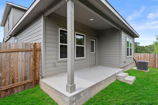 426 GALLAHER BND, Maxwell, TX 78656