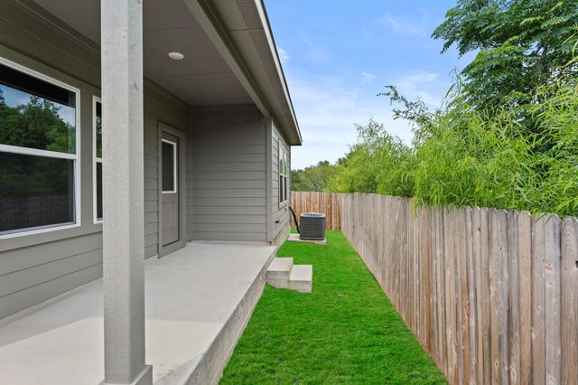 426 GALLAHER BND, Maxwell, TX 78656