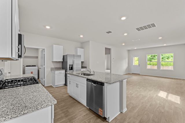 426 GALLAHER BND, Maxwell, TX 78656