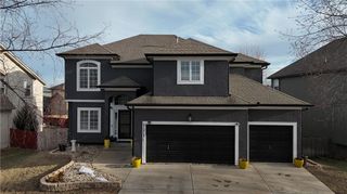 21213 W 113th Place, Olathe, KS 66061