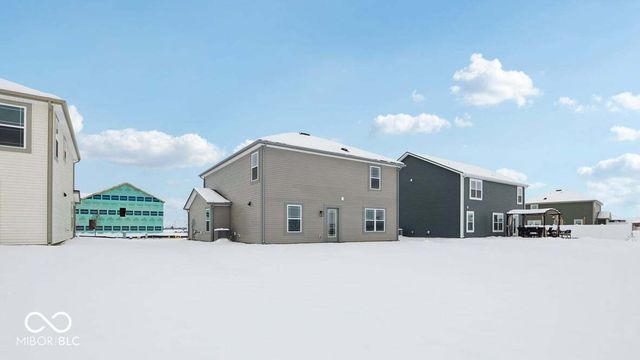 1237 Simms Lane, Greenfield, IN 46140