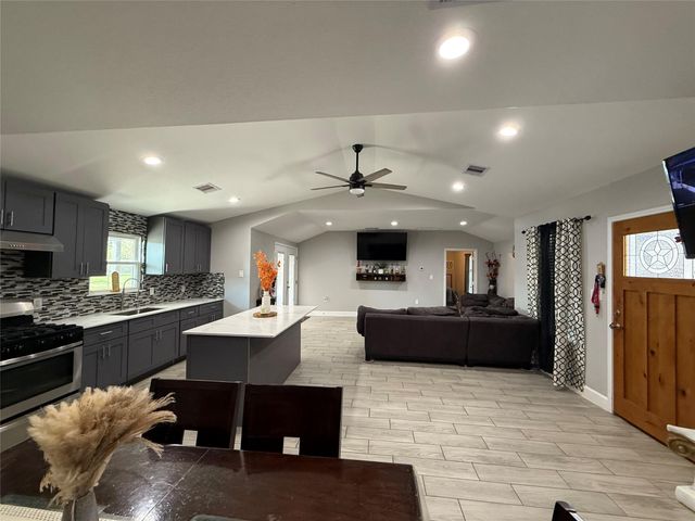 7610 Almeda Genoa Road, Houston, TX 77075