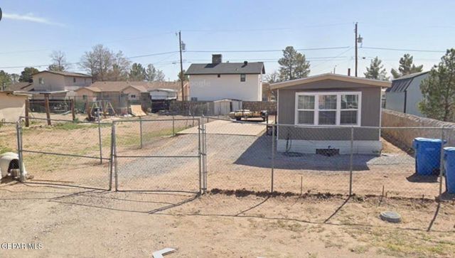 674 Supima Drive, Socorro, TX 79927