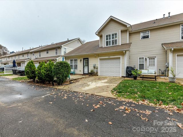 8338 Brickle Lane, Huntersville, NC 28078