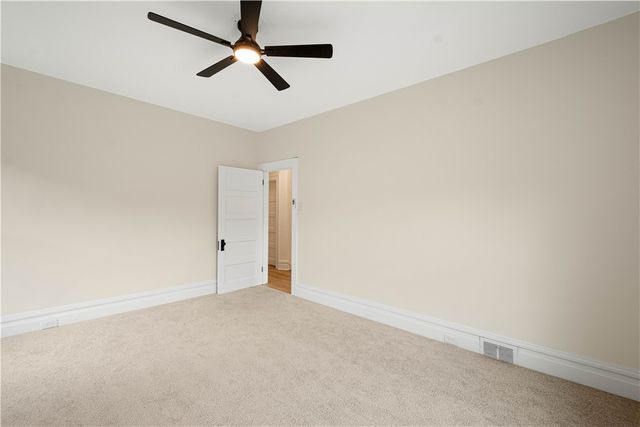 11 Dinsmore Ave, Crafton, PA 15205