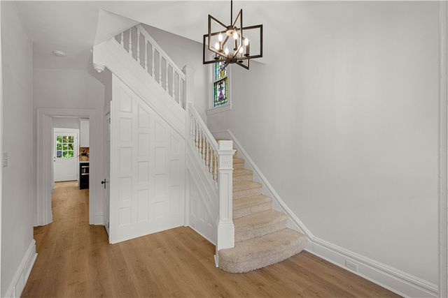 11 Dinsmore Ave, Crafton, PA 15205