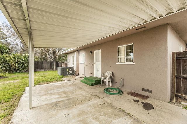 795 W Palm Avenue, Reedley, CA 93654