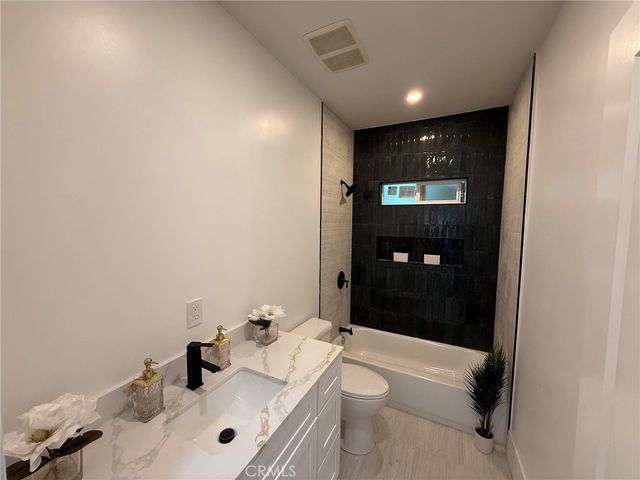 1481 W 49th, Los Angeles, CA 90062