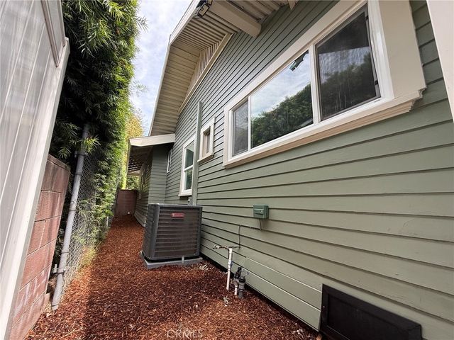 1481 W 49th, Los Angeles, CA 90062