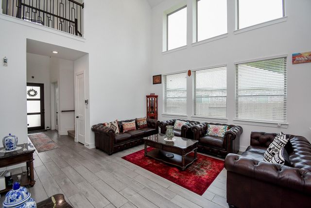 10730 Hidden Rock Drive, Missouri City, TX 77459