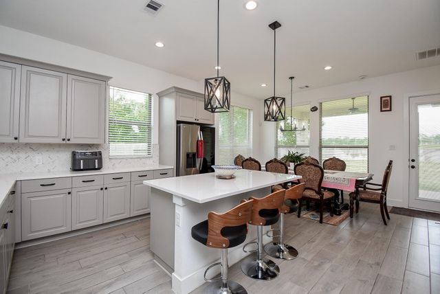 10730 Hidden Rock Drive, Missouri City, TX 77459