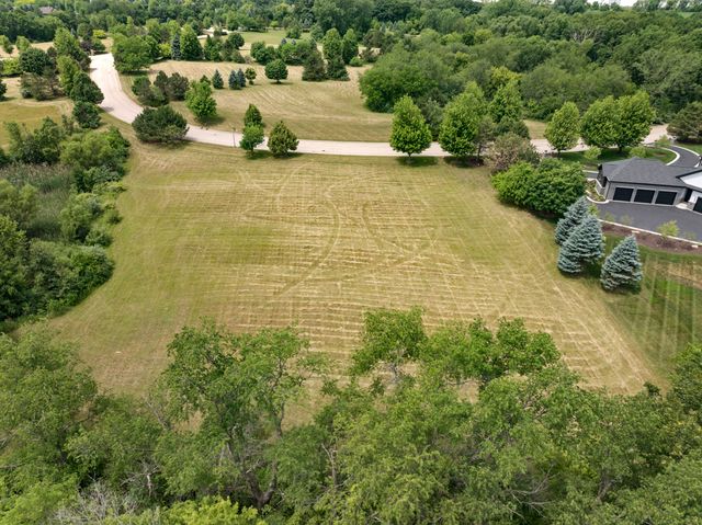 18N647 Ridgefield Boulevard, Huntley, IL 60142