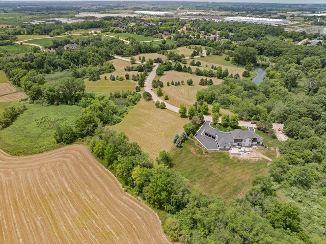 18N647 Ridgefield Boulevard, Huntley, IL 60142