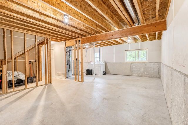 415 White Pine Drive, Belding City, MI 48809