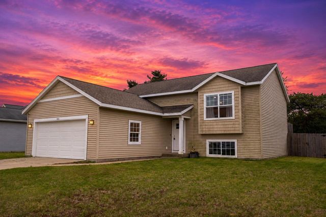 415 White Pine Drive, Belding City, MI 48809