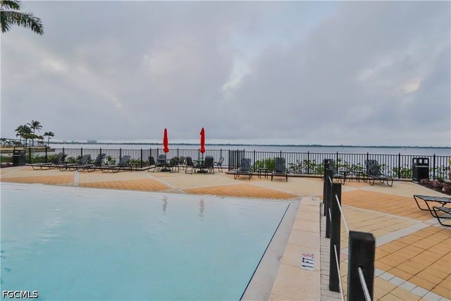 2825 Palm Beach BLVD 116, Fort Myers, FL 33916