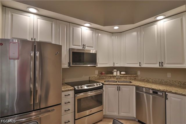 2825 Palm Beach BLVD 116, Fort Myers, FL 33916