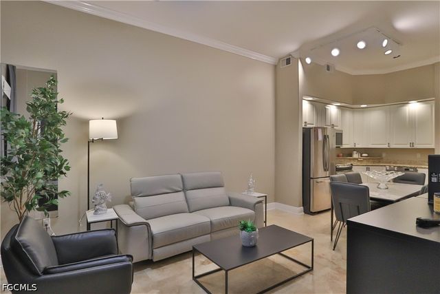 2825 Palm Beach BLVD 116, Fort Myers, FL 33916